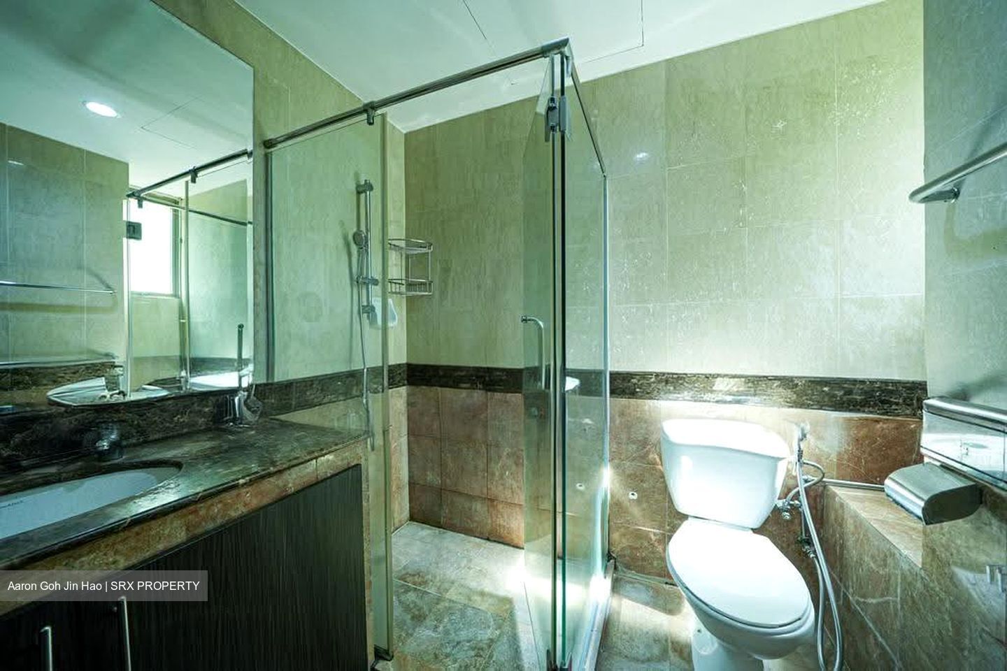 Landbay Condominium (D16), Condominium #613033741